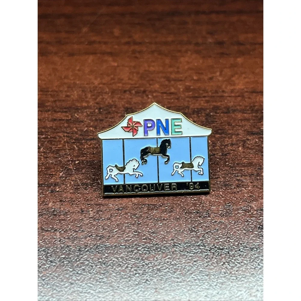 1994 Pacific‎ National Exhibition Carousel Vancouver Canada Lapel Hat Pin